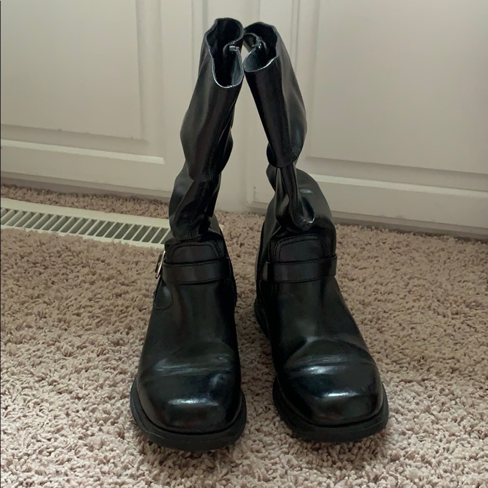 Black boots